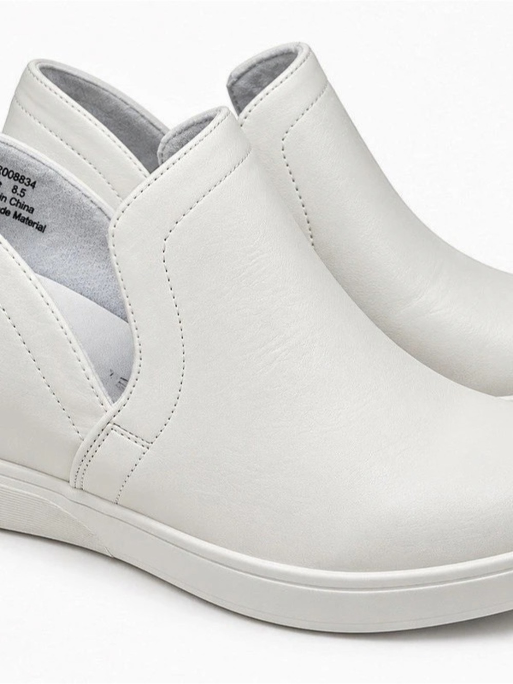 Journee Collection Cardi White Wedge Sneakers Women’s Size 7
